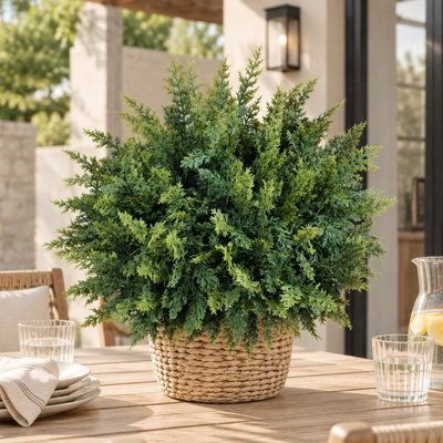 Lot de 36 branches de cèdre artificielles, branches de pin réalistes, fausses branches de pin, branches de pin de Noël, branches de pin d'aspect naturel pour compositions en vase, décorations de fêtes intérieures et extérieures, pots non inclus.