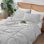 Édredon rafraîchissant à double face pour les dormeurs chauds, lavable à la machine-112567321-112567316