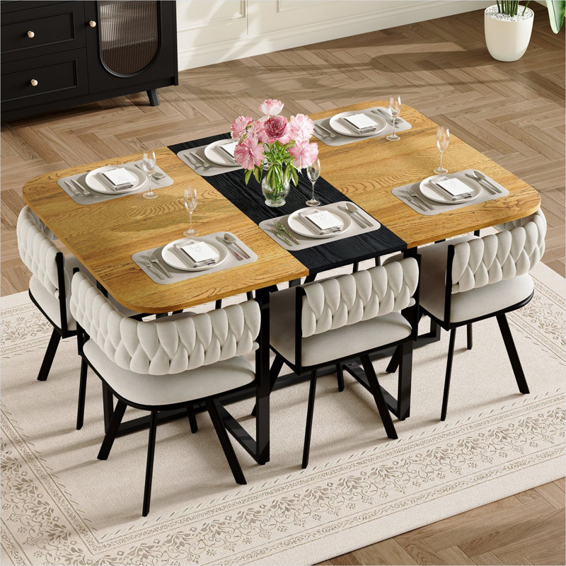 Ensemble de salle à manger pour 6 personnes avec table rectangulaire de 28 pouces et 6 chaises en velours beige, métal noir mat à grain de bois chaud, idéal pour les petits espaces
