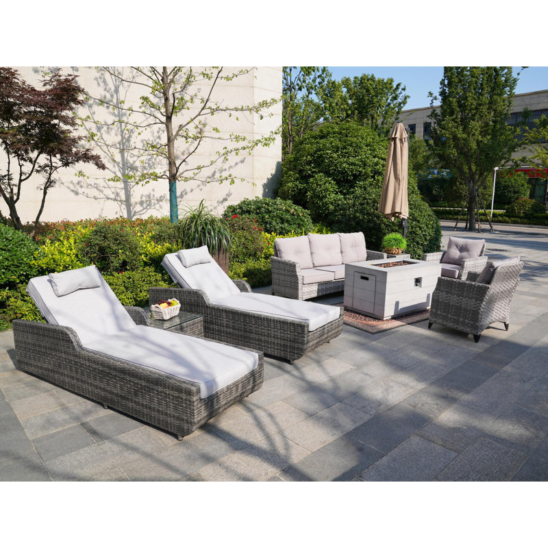 Ensemble de patio complet en rotin 8 pièces Harnadar