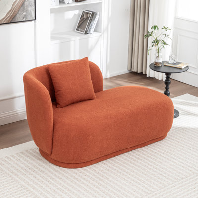Chaise longue rembourrée en fausse fourrure