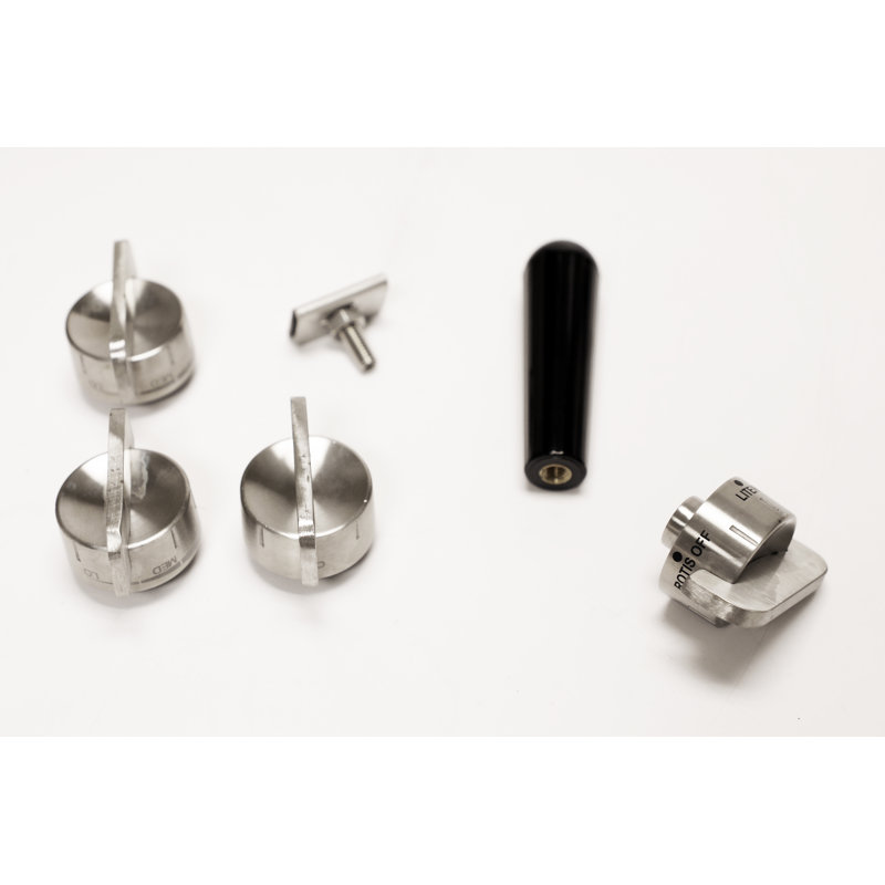 Lynx 4.25'' W x 8'' D Stainless Steel Griil Kit