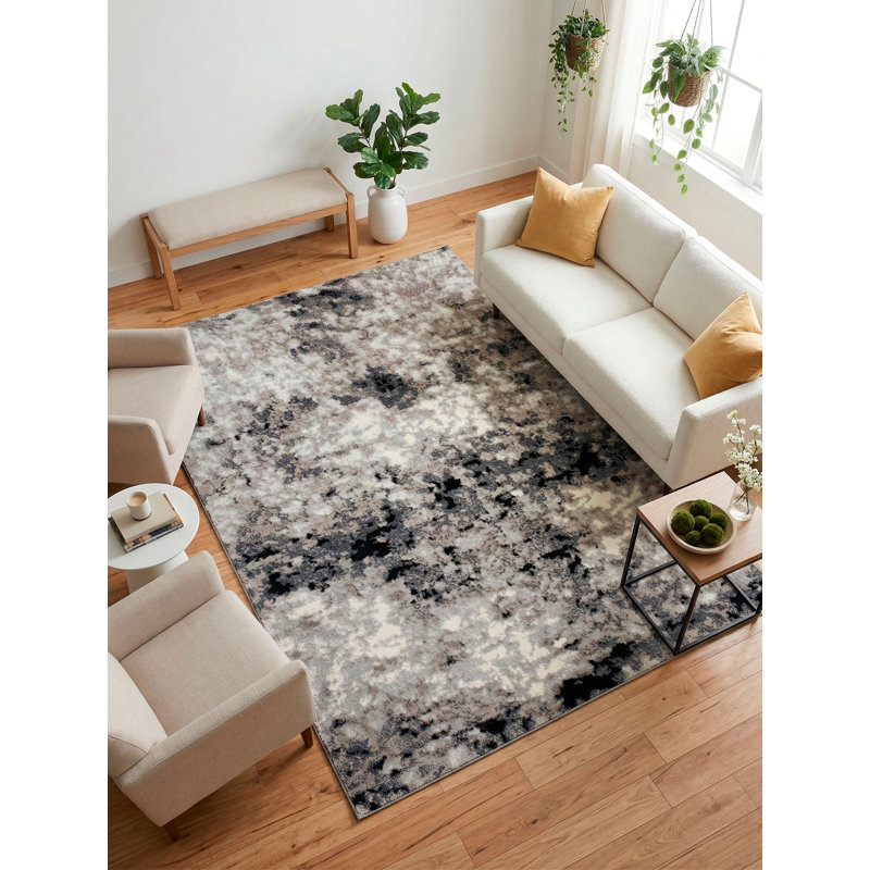 Nubia Area Rug in Gray, Rectangle 5' x 7'2"