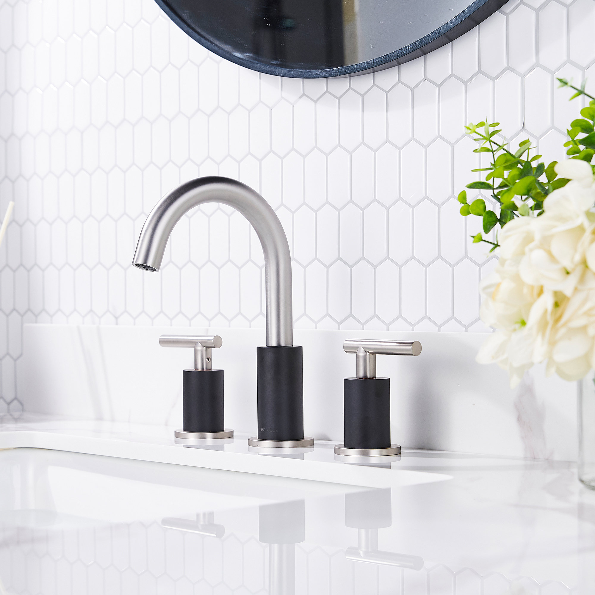 Celestine Widespread Faucet 2-Handle Bathroom Faucet With Drain Assembly 2.0, Black/Brushed