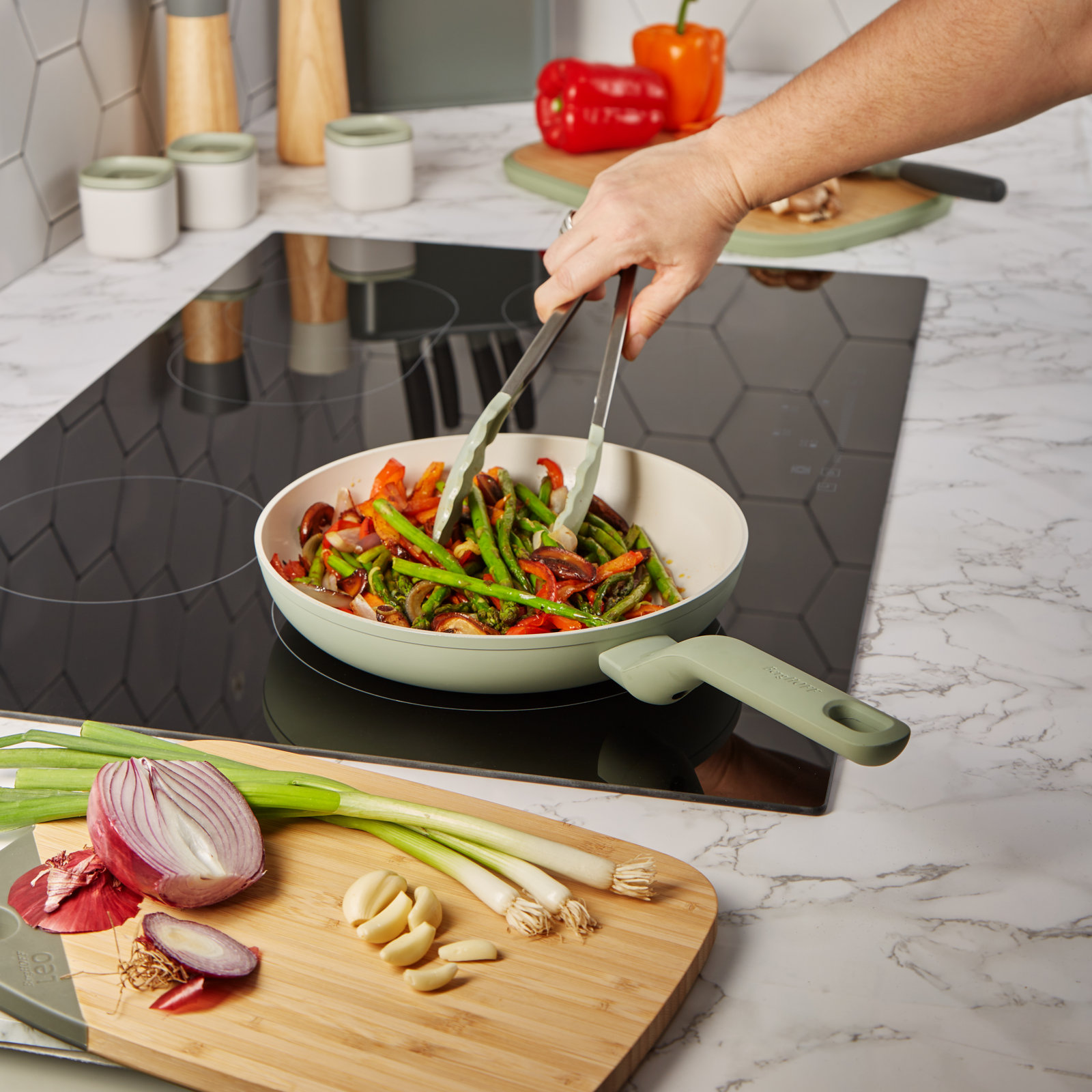 BergHOFF Leo Balance Non-stick Ceramic Frying Pan, Recycled Aluminum, 10", Green