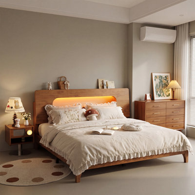 Lit plateforme en bois massif avec tête de lit à rangement DEL et USB – Grand/Très grand/Très grand, Naturel/Marron