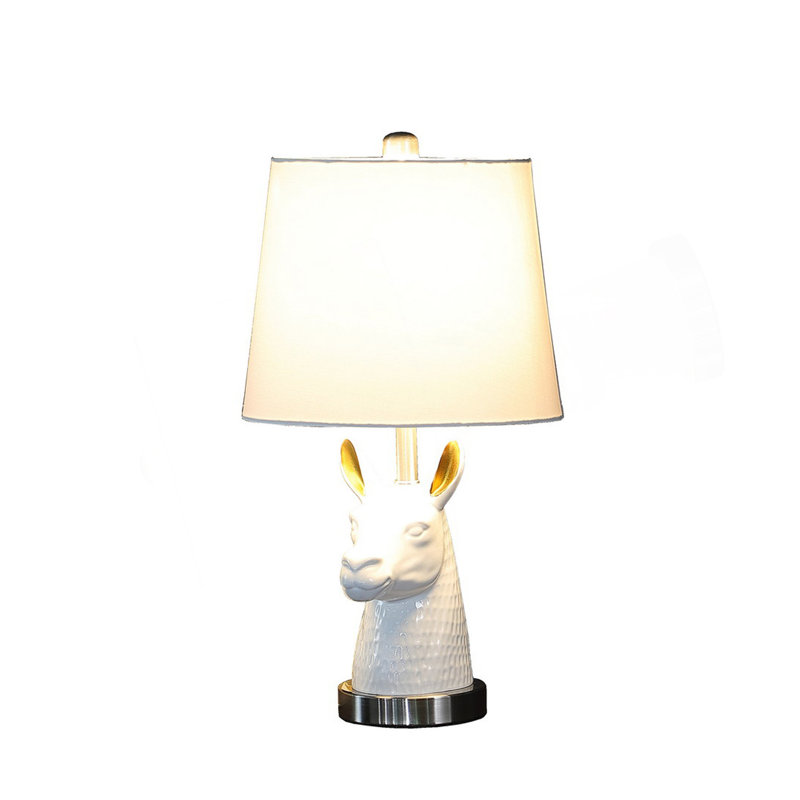 Lampe de table 20,5 po en résine blanche