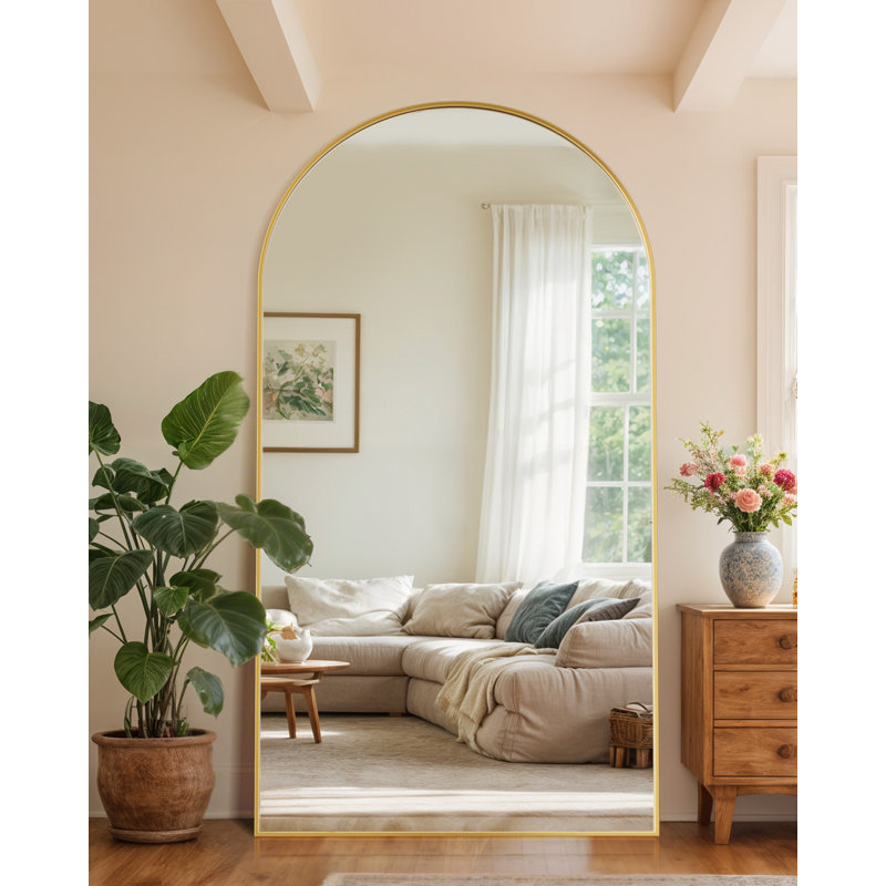 Miroir surdimensionné arqué en métal surdimensionné, Doré, 90 po x 46 po