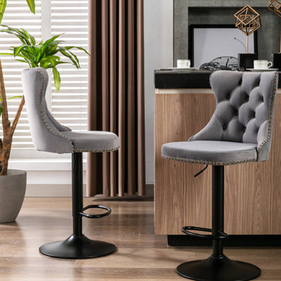 Velours gris avec dossier, de 2, pivotant à 360 °, siège réglable en hauteur de 25 à 33 po, base de 17,7 po, revêtement moderne, conception ergonomique pour îlot de cuisine de style américain stable, siège, boutons tirés à la main
