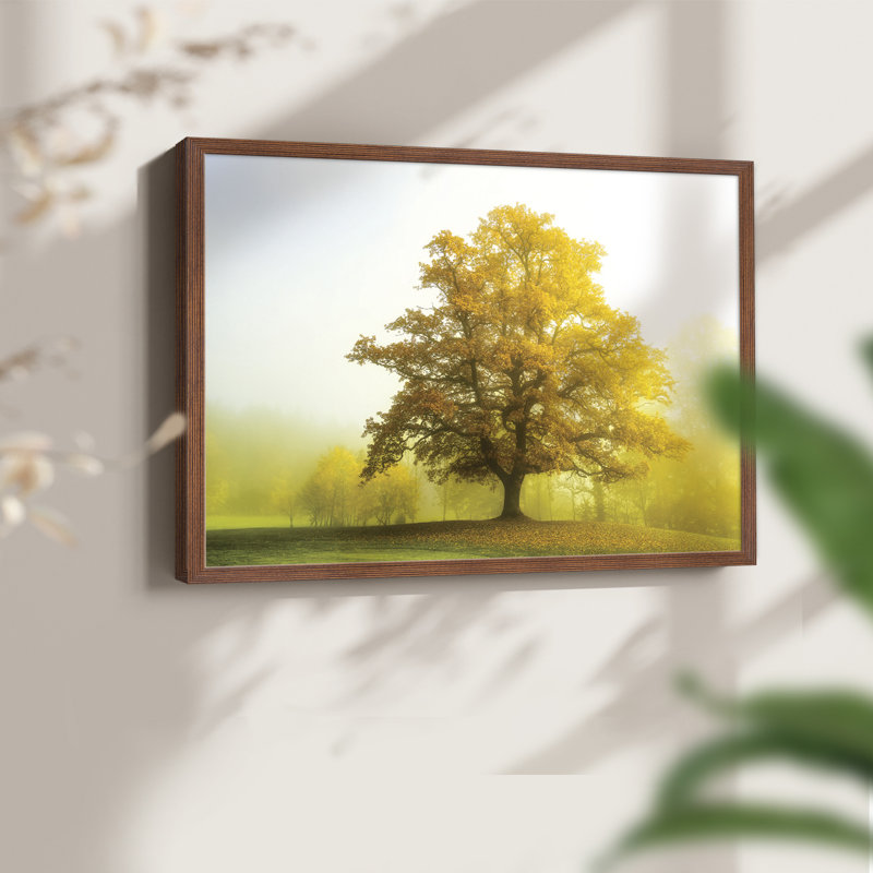 The Sentinel - Reproduction encadrée - Restickable, H 8 po x l 10 po, Noyer
