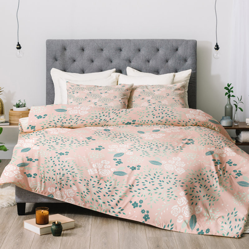 Modern & Contemporary Polyester Floral Comforter, Twin Comforter + 1 Standard Pillowcase