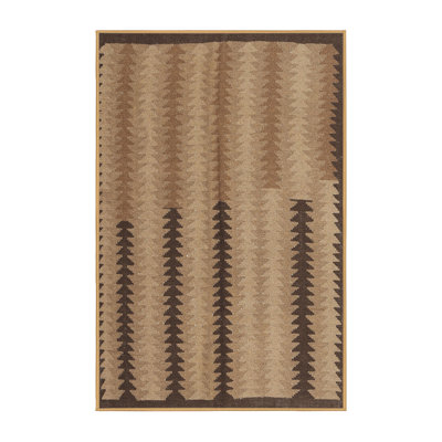 Tapis brun contemporain