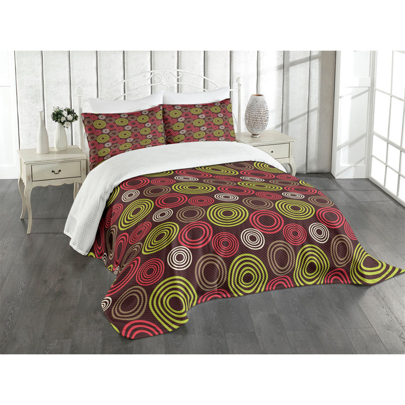 Geometric Lime Green and Dark Brown Quilted Queen Bedspread Set
