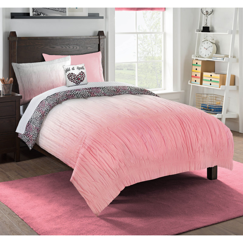Kids Wild At Heart Twin Bed In A Bag Set with Decorative Pillow