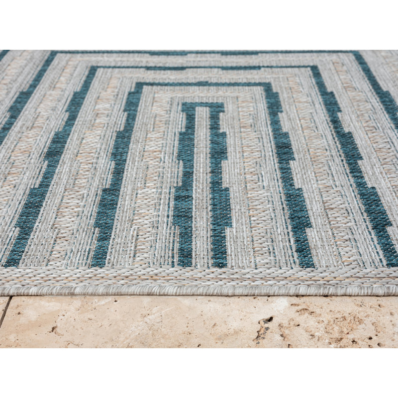 Geometric Indoor Rug, Rectangle 2' x 2'11"