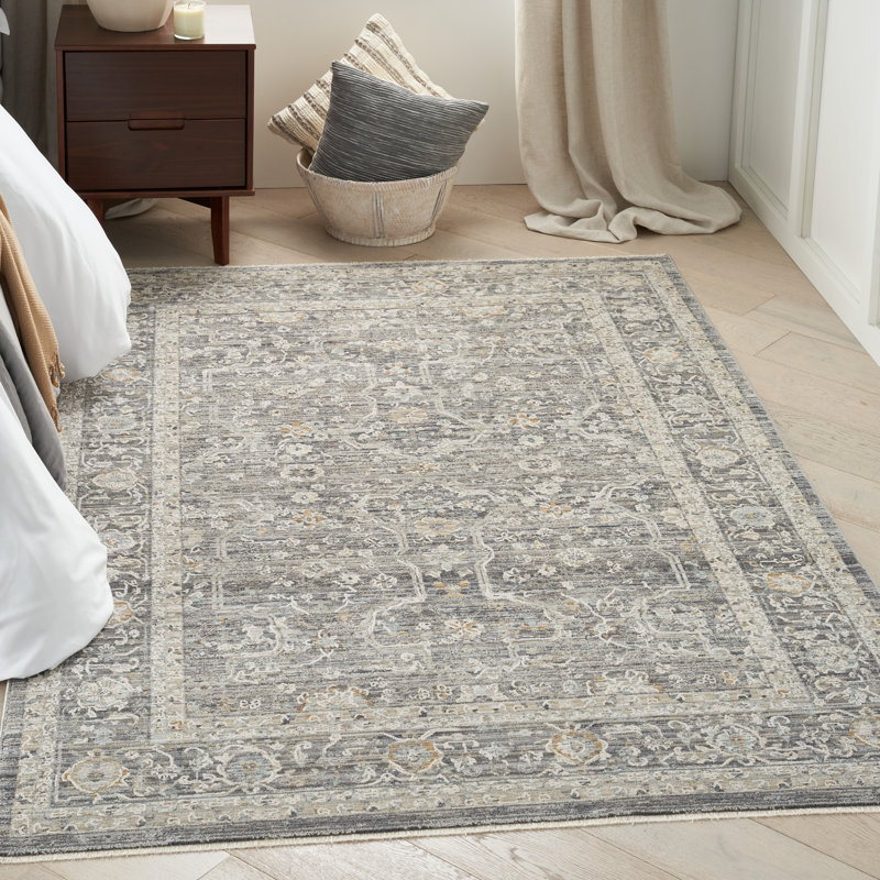 Griagal Oriental Indoor Rug, Rectangle 2'6" x 4'6"