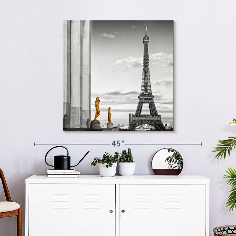 Lilie Eiffel Tower View, 30" H x 30" W