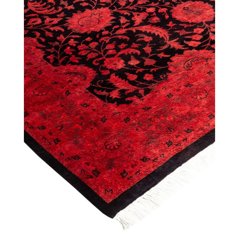 Fine Vibrance One-of-a-Kind 4' 2" x 6' 1" Hand Knotted Area Rug