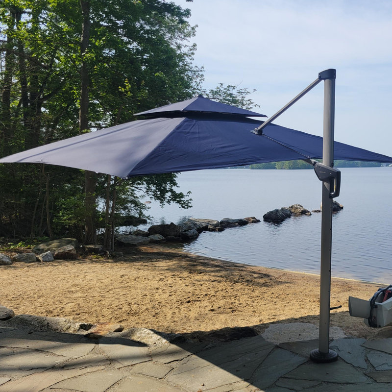 Parasol rectangulaire en porte-à-faux 108 po x 132 po avec base en terre, bleu marine, Bleu marine