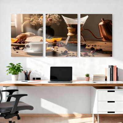 Ensemble de 3 tableaux sur toile représentant une scène de préparation du café avec des cerises et des oranges, pour la décoration de la cuisine et du salon.