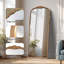 Miroir de plancher arqué antique orné pleine longueur avec autoportant, 71 x 30 po-520638532