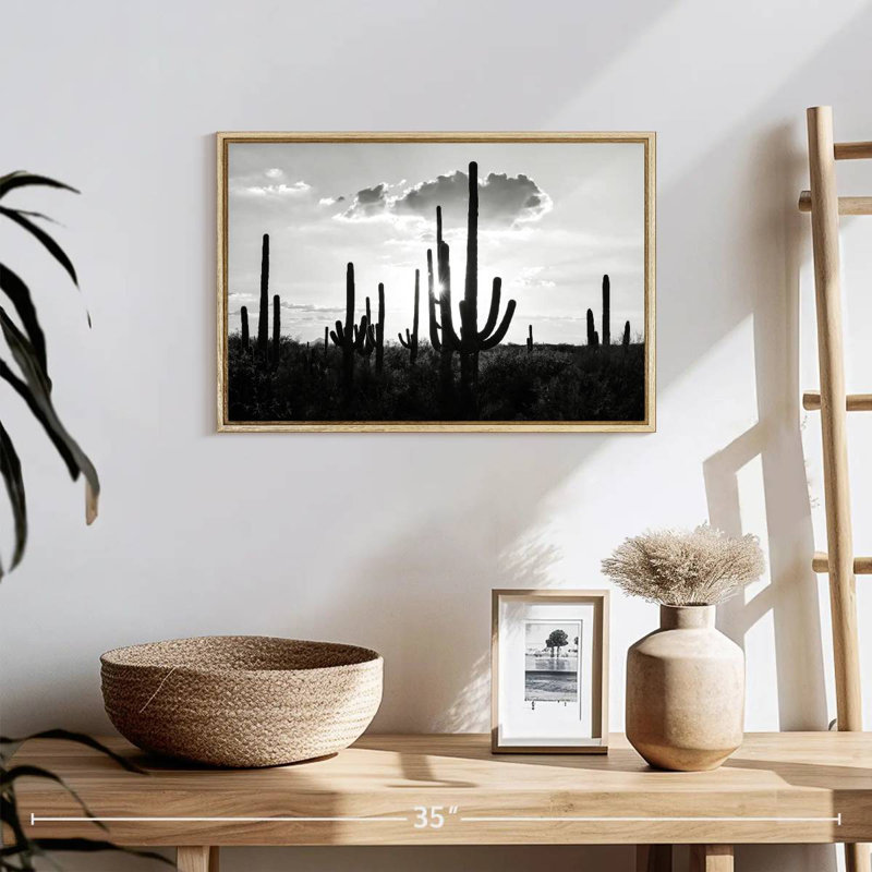 Arizona noir - Silhouettes de cactus, 19 po x 13 po, Cadre flottant en bois naturel