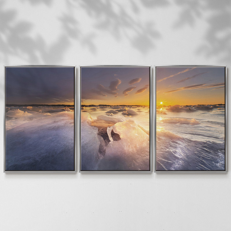 Breakthrough, reproduction sur toile 3 pièces, H 40 po x l 78 po, Encadrement argenté