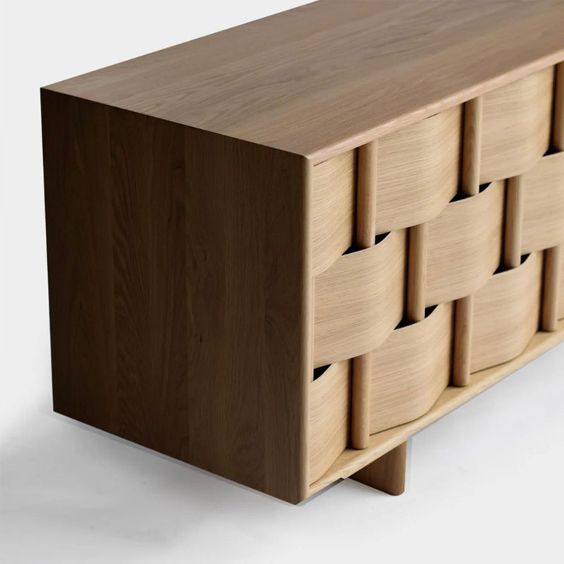 Buffet en bois massif tissé d'inspiration rétro