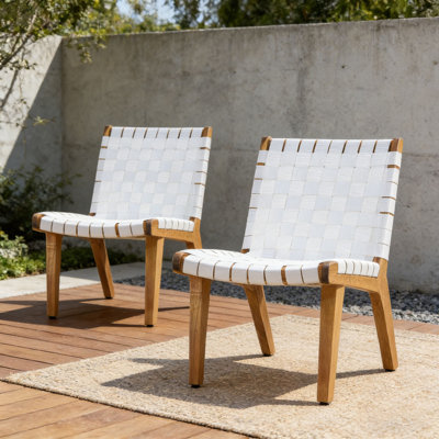 LOUNGE CHAIR
