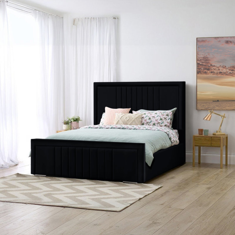 Amandaleigh Upholstered Bed, Double (4'6), Black