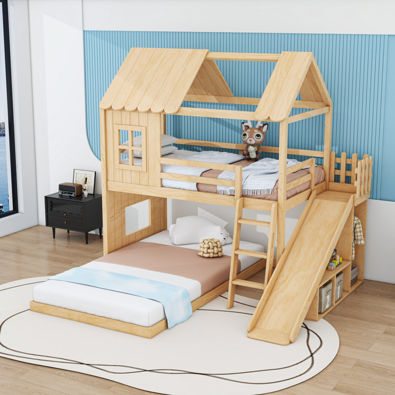 Lit superposé simple au dessus d'une maison double avec glissoire, échelle et tablettes intégrées, Natural