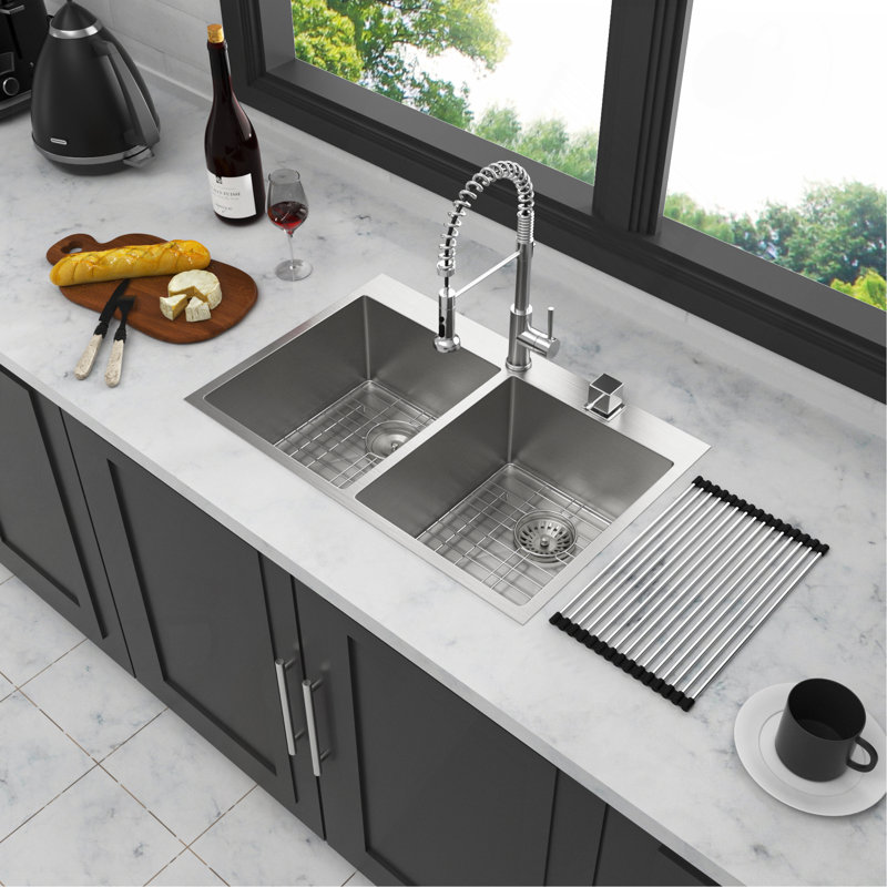 Évier de cuisine à double cuve (50/50) encastrable 33 po x 22 po x 10 po en acier inoxydable de calibre 16 avec deux cuves profondes de 10 po