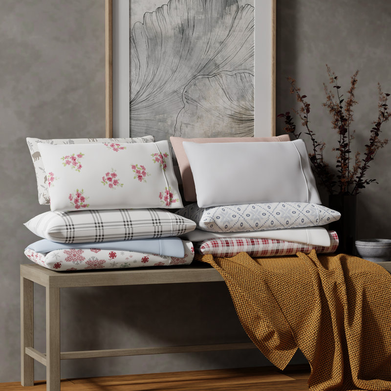 White and Red Snowflake Cotton Flannel Queen Sheet Set