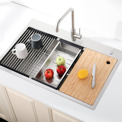 L'évier de cuisine en acier inoxydable de 36 x 22 po, sur comptoir, avec planche à découper et panier coulissant, augmente la commodité de la passoire à vaisselle et garde la tache impeccable
