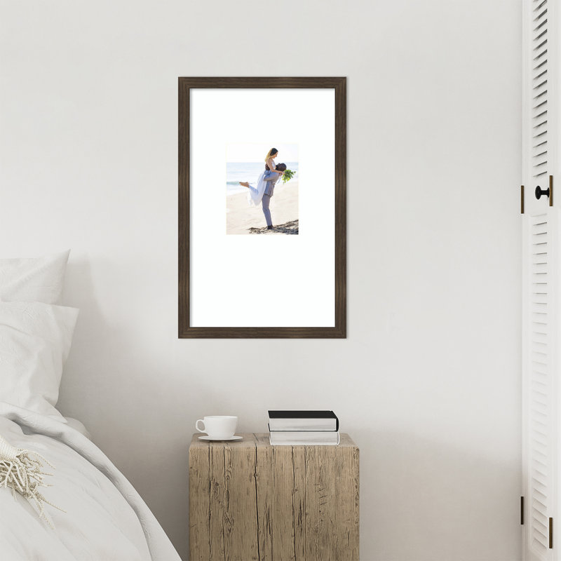 Cadre photo Woodgrain, Grain de bois rayé chocolat, 16 x 26 avec passe-partout 8 x 10
