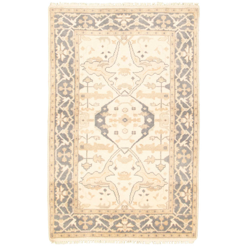 Tapis de bois one-of-kind-noué la 2010 ushak crème 4 pi 1 po x 6 pi en laine Schum