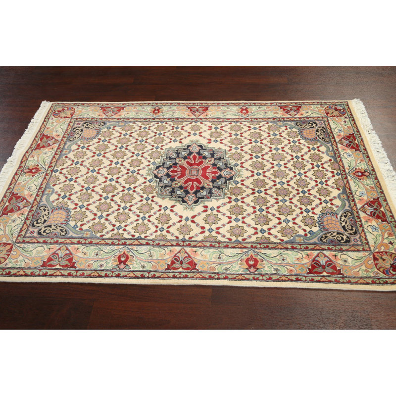 Tapis noué à la main unique en son genre
