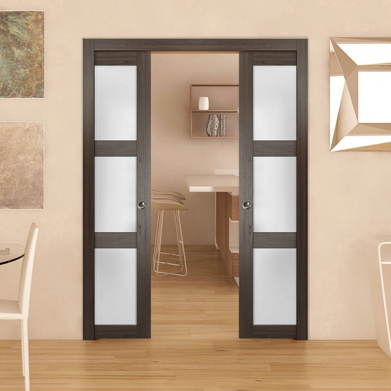 Porte standard Lucia, Frêne chocolat, 24 po x 96 po