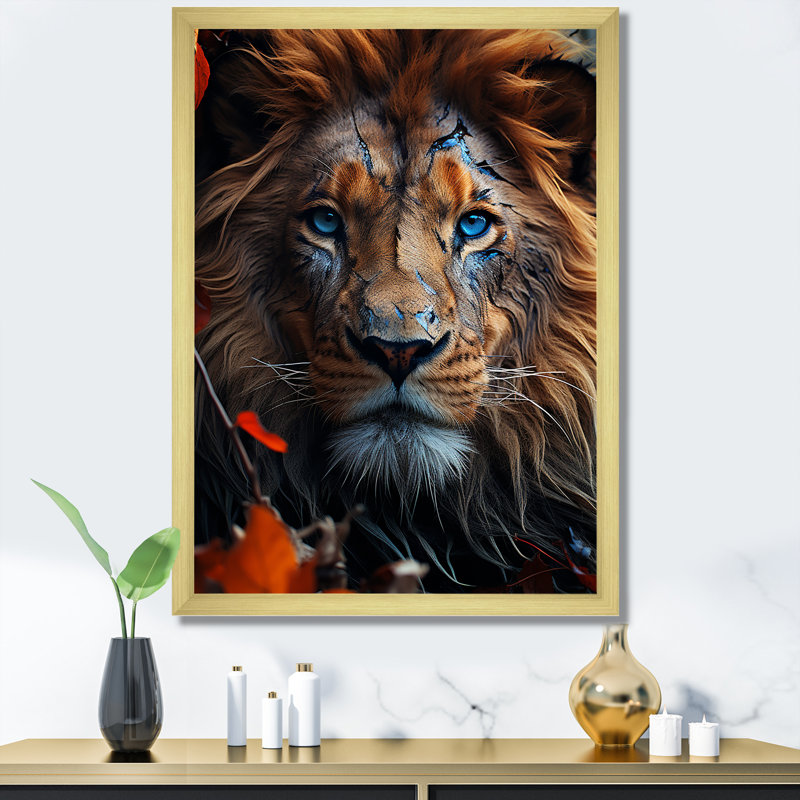 «Lion Wild Essence I» sur toile, Cadre doré simple, H 32 po x l 16 po x P 1 po