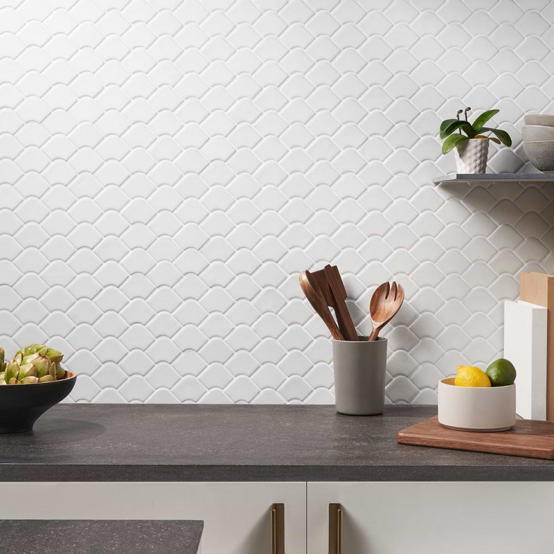 Suki 2X3 Fishscale Matte Mosaic Tile, White
