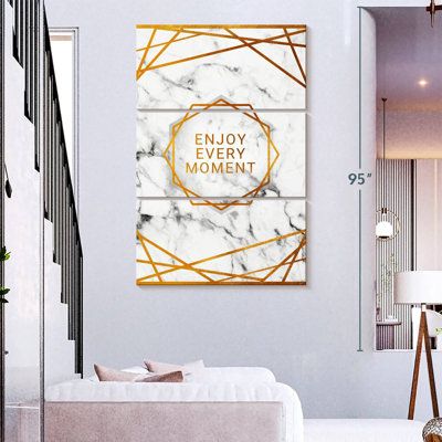 «Enjoy Every Moment», typographie géométrique