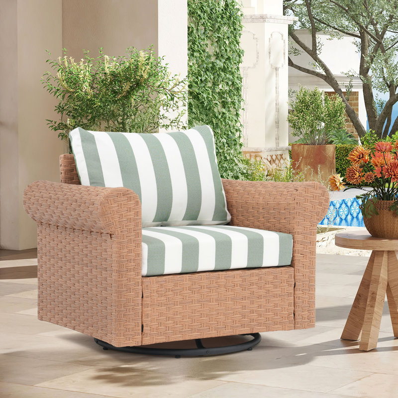 Chaise d'extérieur pivotante en rotin avec coussins