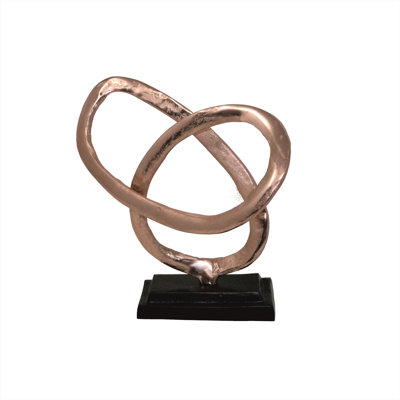 Figurines & Sculptures