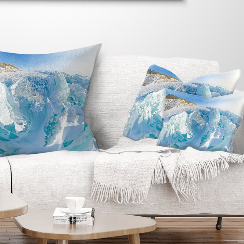 Coussin lombaire paysage de montagnes de glace dans le lac Baïkal en Sibérie