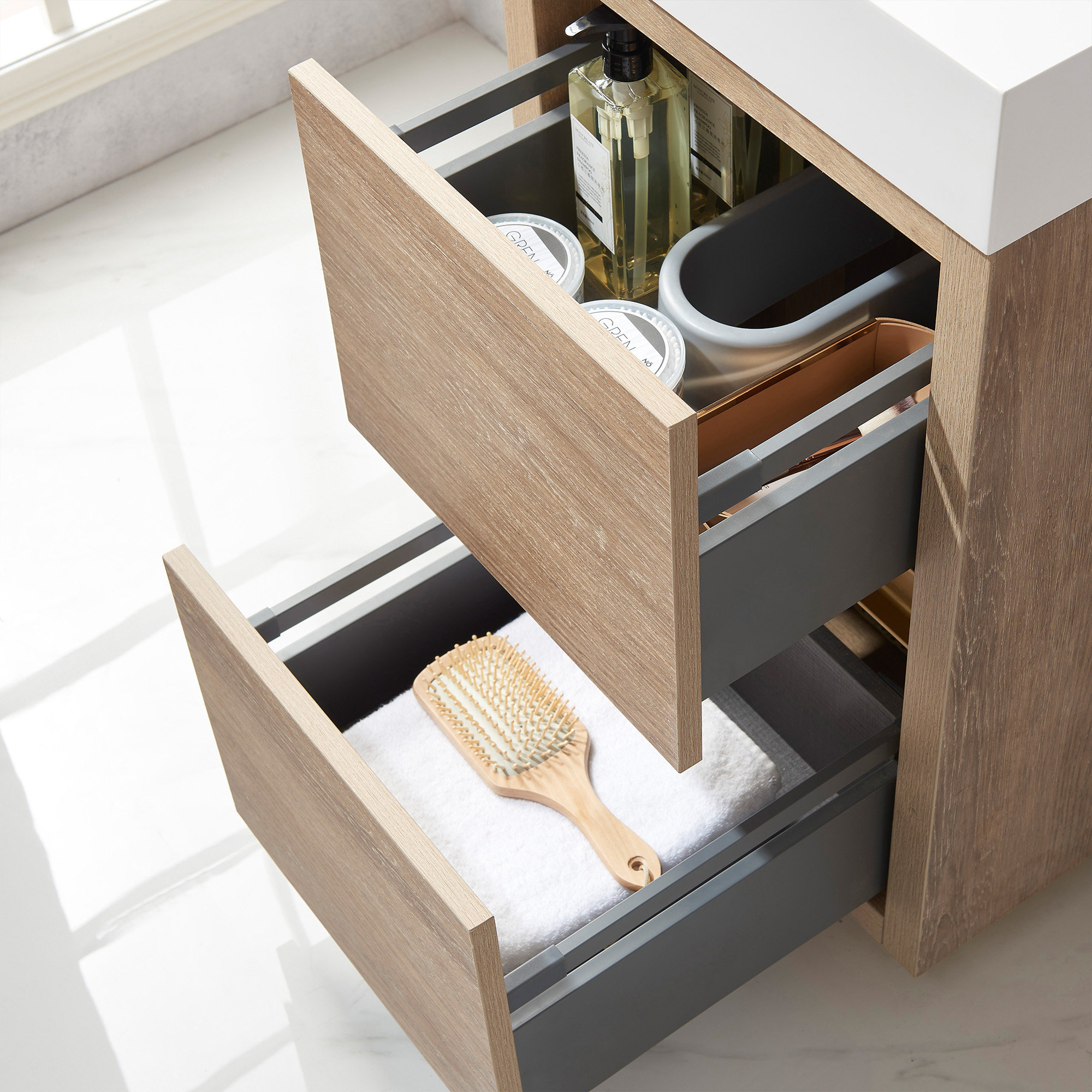 Beira 17.7'' Single Bathroom Vanity, North American Oak, White