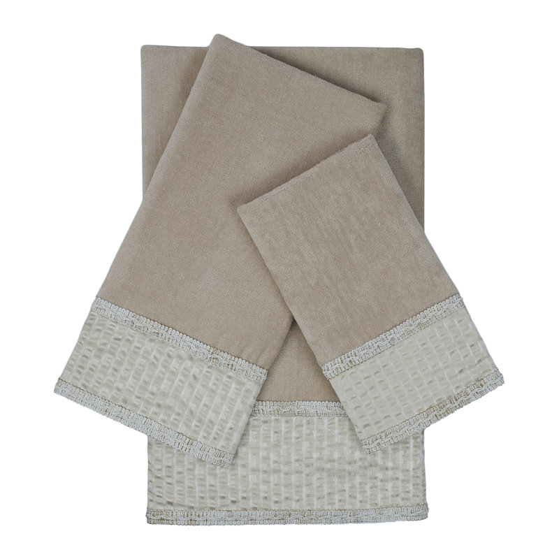 Elegant Beige and Off-White Cotton Bath Towel Set