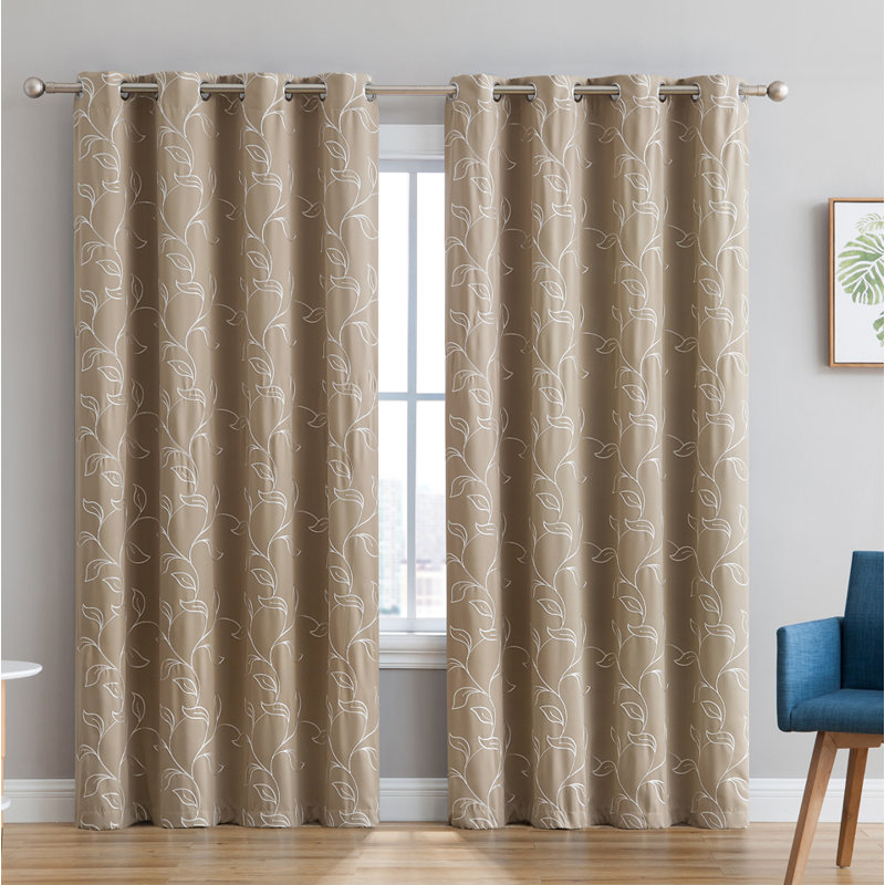 Panneaux de rideau brodé à motif floral occultant et isolant avec œillets Gilyard, Taupe / ivoire, l 52 po x L 84 po