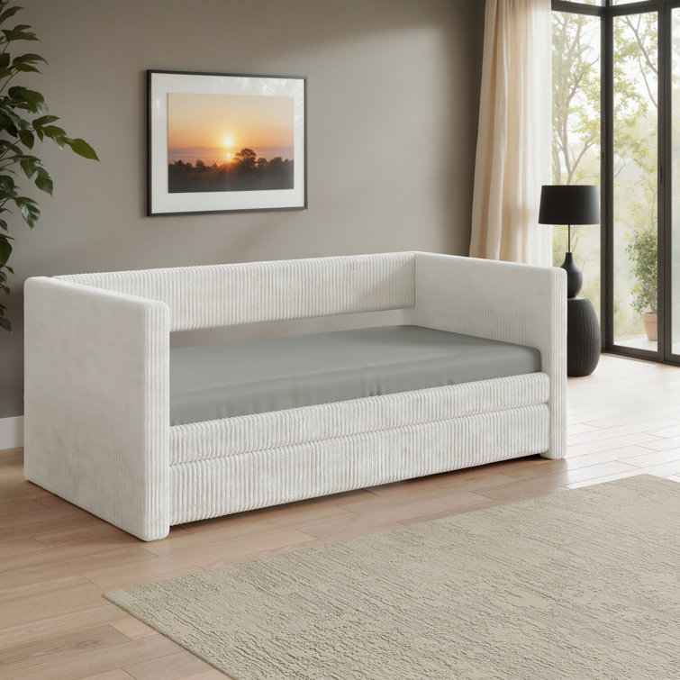 Upholstered Daybed With Trundle