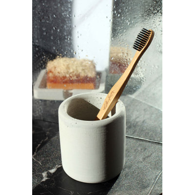 Lavanna Toothbrush Holder