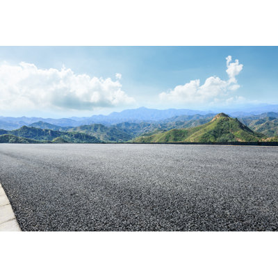 " Asphalt Road "